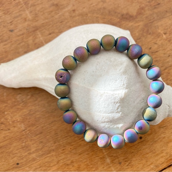 Frosted Druzy Peacock Ore Bracelet - Picture 6 of 9